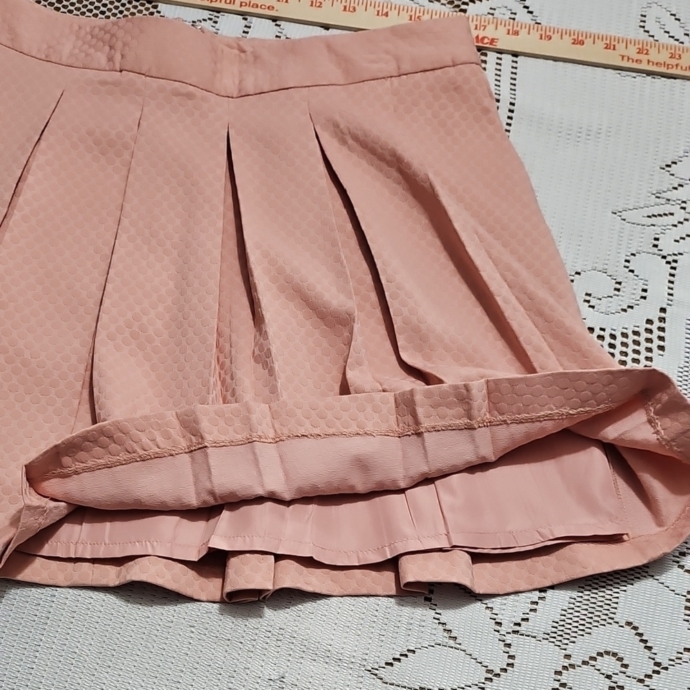 Elle Pleated Skirt - Picture 5 of 8